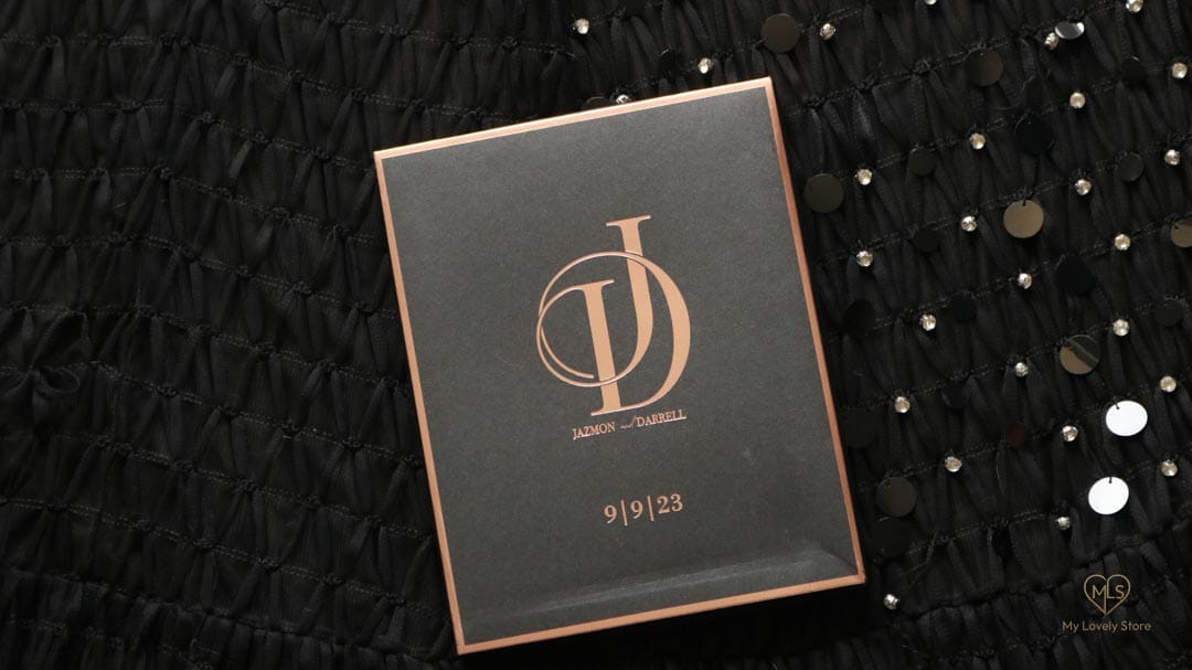 Bespoke Invitation Box Detail 002