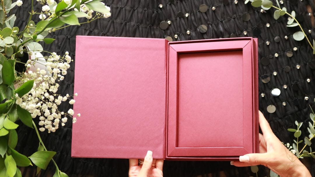 Bespoke Invitation Box Detail 013