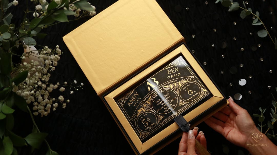 Bespoke Invitation Box Detail 025