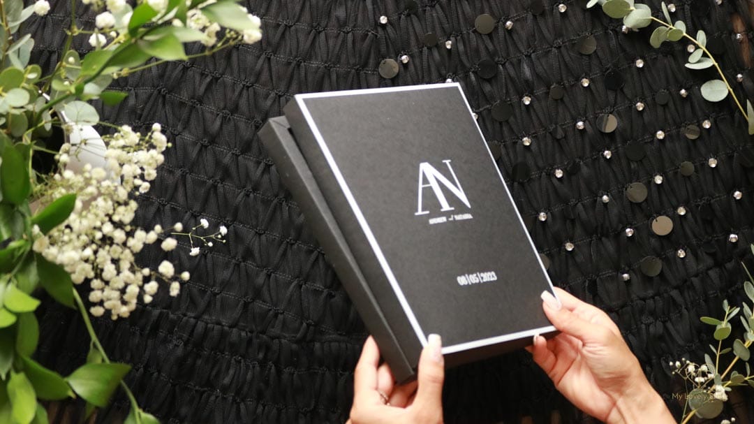 Bespoke Invitation Box Detail 037