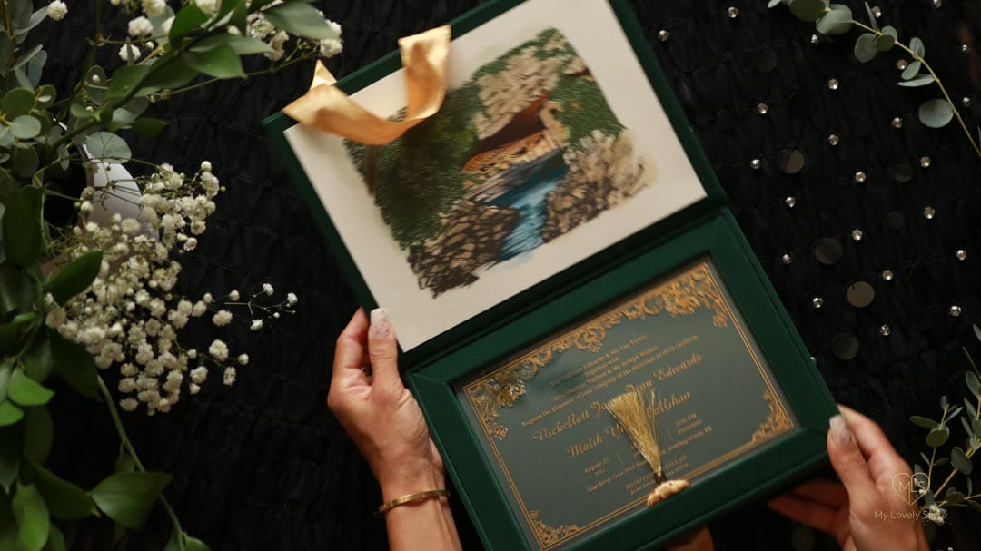 Bespoke Invitation Box Detail 048