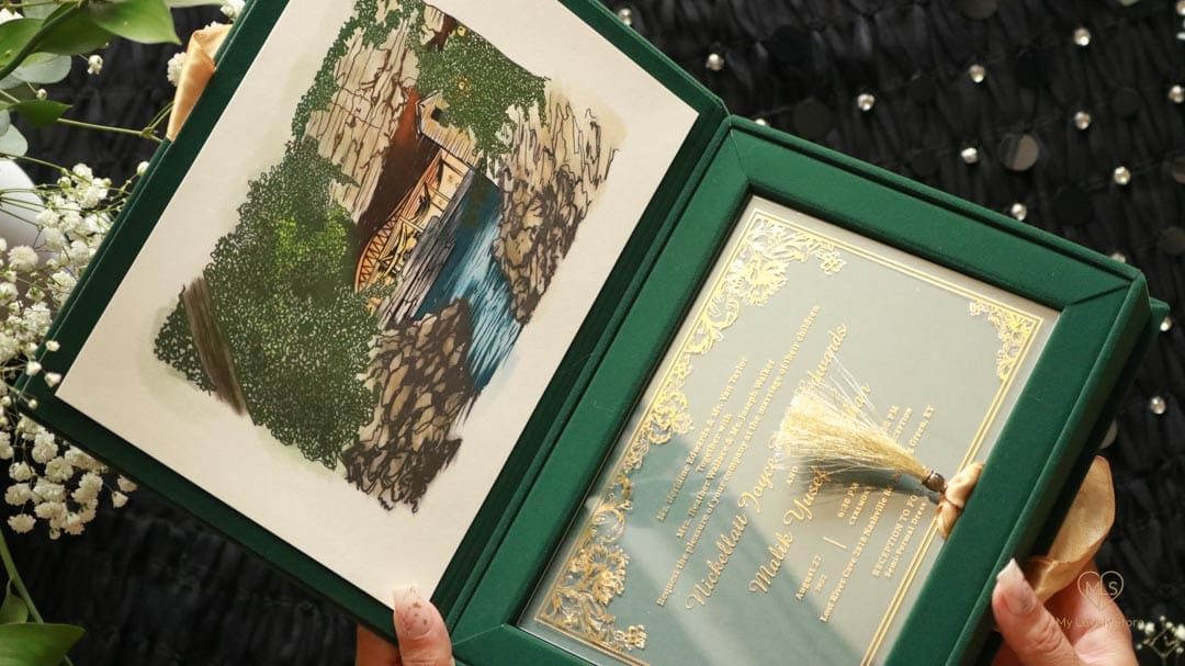 Bespoke Invitation Box Detail 058