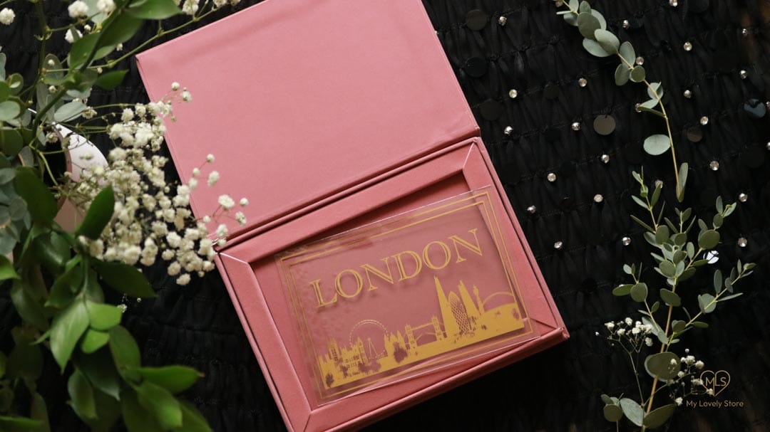 Bespoke Invitation Box Detail 094