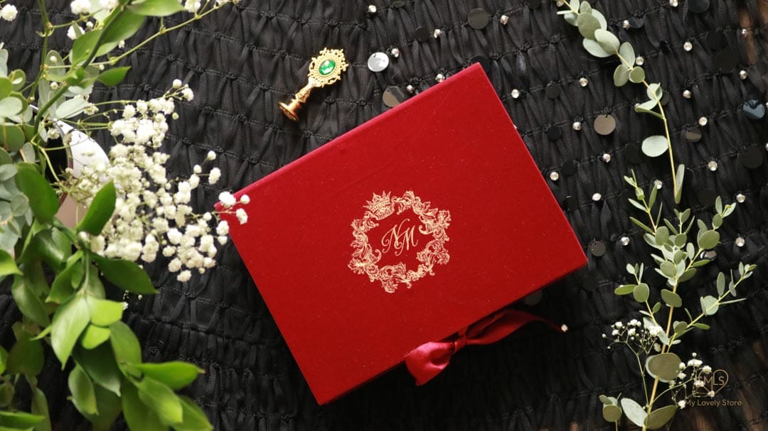 Bespoke Invitation Box Detail 101