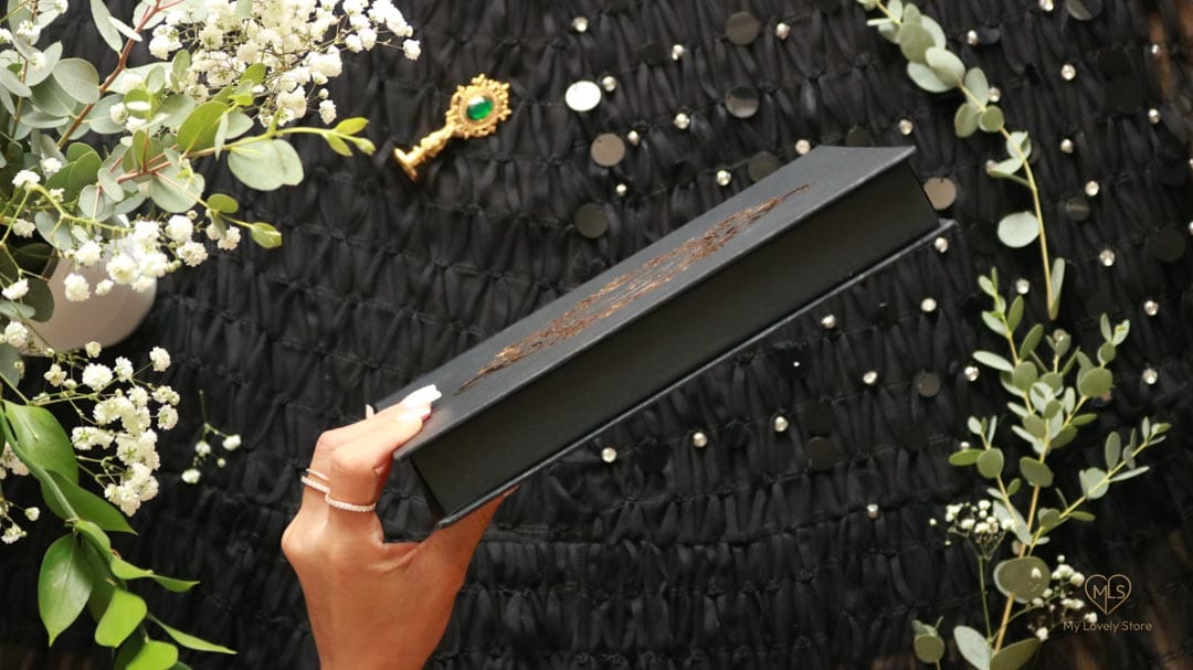 Bespoke Invitation Box Detail 106