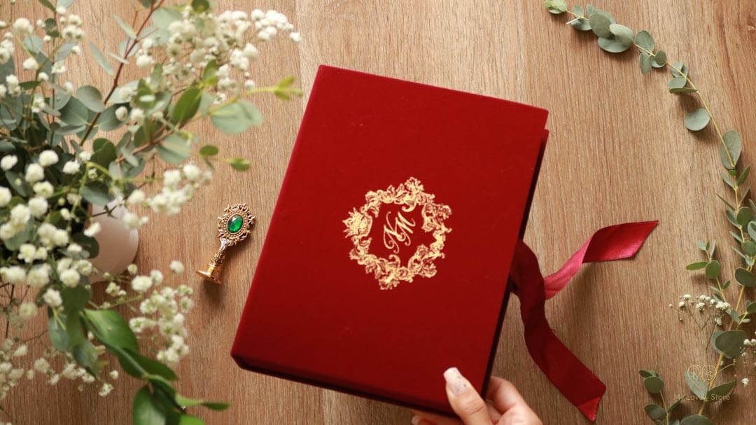 Bespoke Invitation Box Detail 113