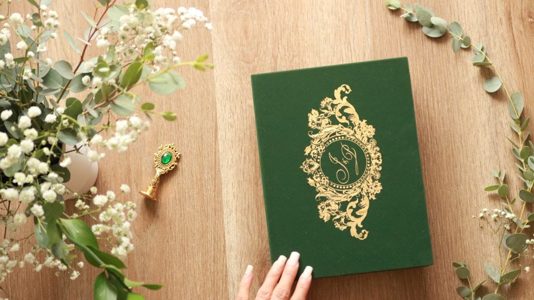 Bespoke Invitation Box Detail 115