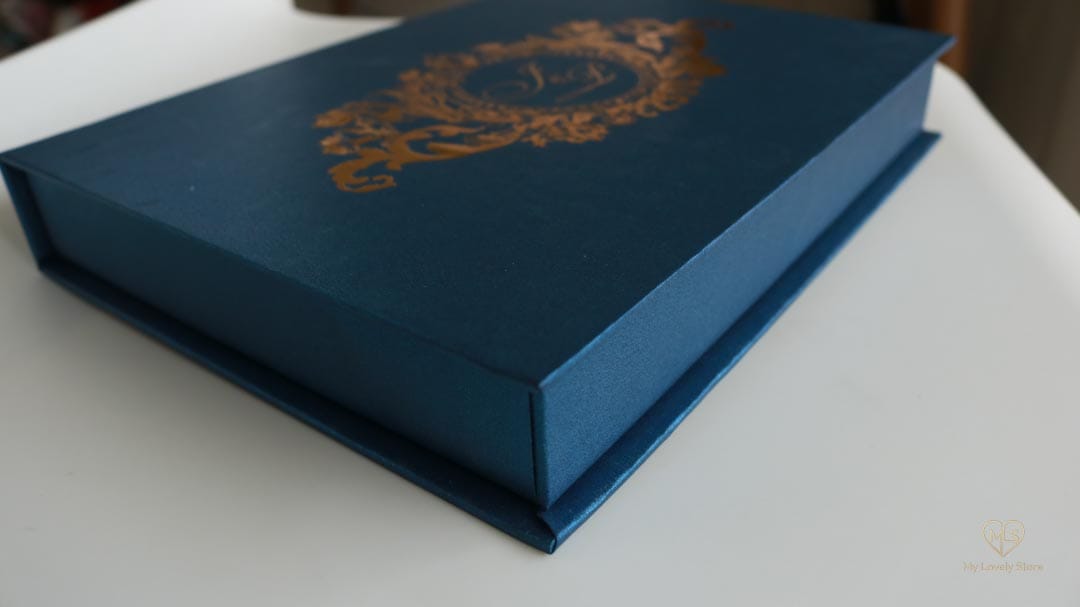 Bespoke Invitation Box Detail 123