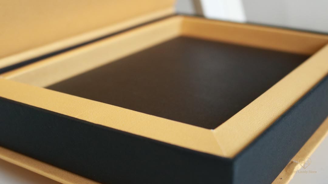 Bespoke Invitation Box Detail 130