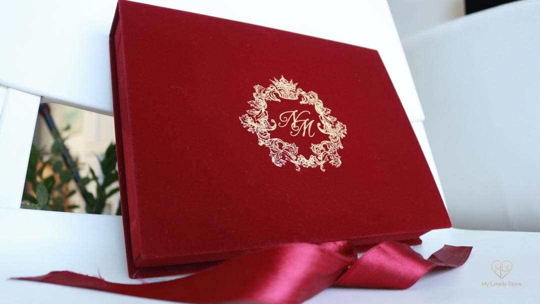 Bespoke Invitation Box Detail 138